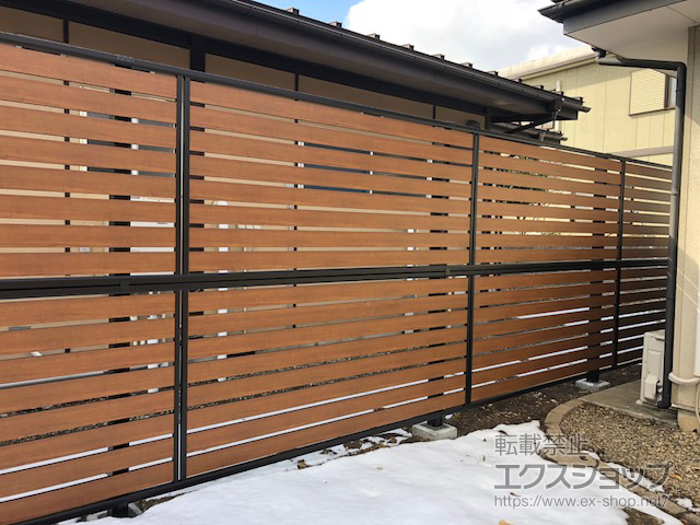 宮城県仙台市ののフェンス・柵 モクアルフェンス 横板タイプ 2段支柱 自立建て用（パネル2段） 施工例