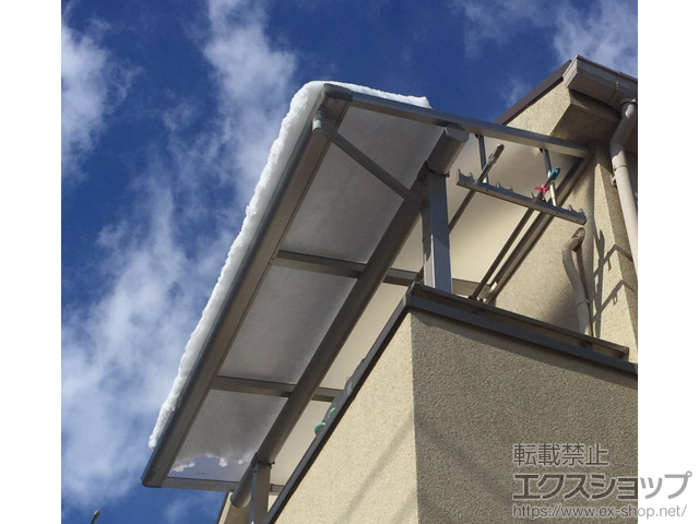 埼玉県新座市ののバルコニー・ベランダ屋根 プレシオステラス F型 屋根タイプ 単体 積雪〜20cm対応 施工例