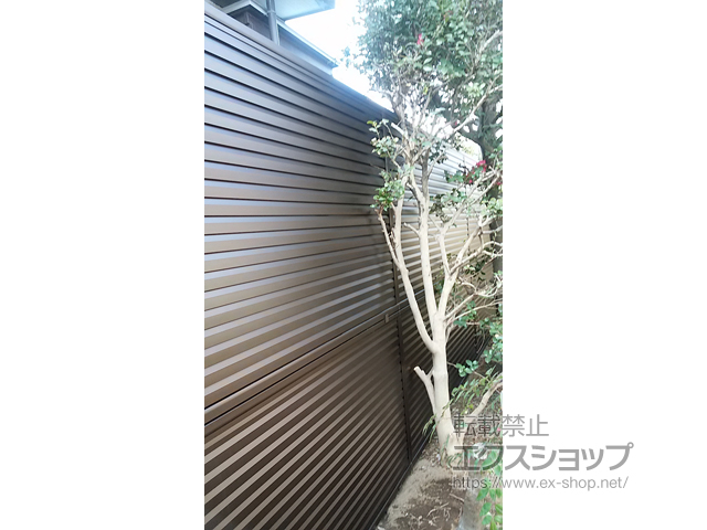 埼玉県朝霞市ののフェンス・柵 ミエーネフェンス 目隠しルーバータイプ　※柱別途 施工例