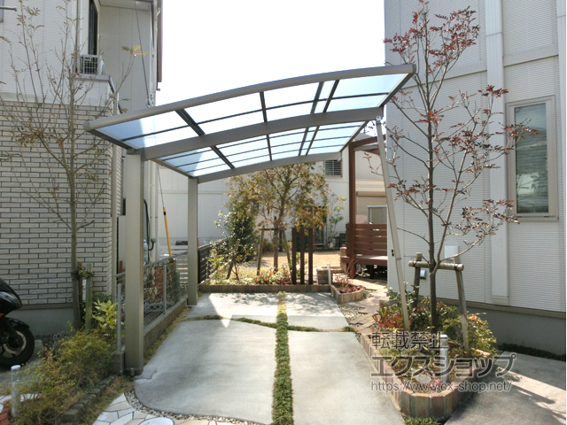 兵庫県神戸市ののカーポート ネスカR (ラウンドスタイル) 積雪〜20cm対応 施工例