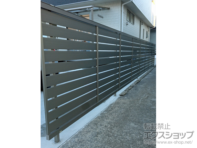 福島県郡山市ののフェンス・柵 セレビューフェンス R3型 フリーポールタイプ 自在柱 施工例