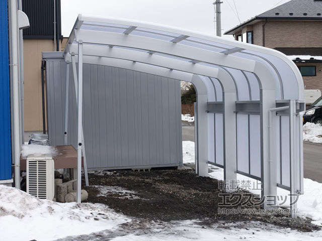青森県八戸市のLIXIL リクシル（トステム）のカーポート テールポートシグマIII 1500 積雪〜50cm対応 施工例
