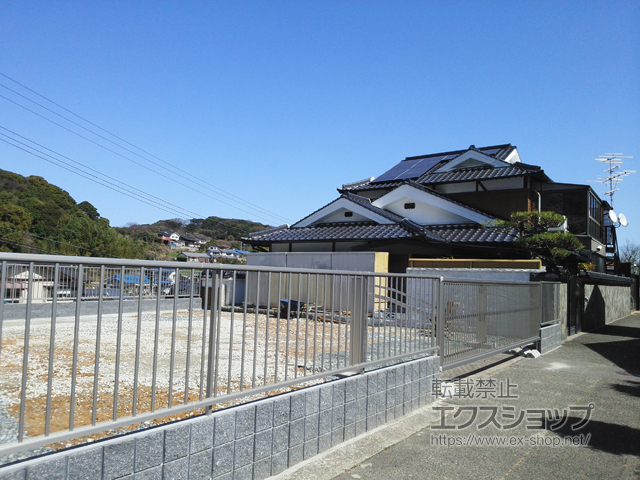 山口県下関市ののカーゲート ルシアスアップゲートワイド 4型 たて太格子 手動 施工例