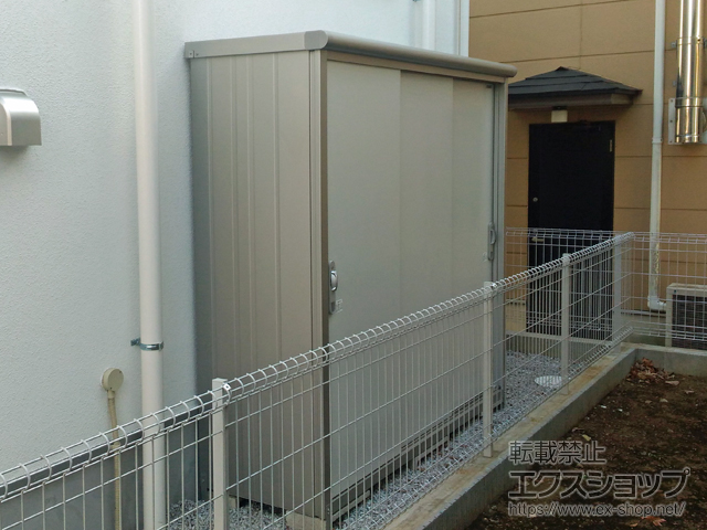 東京都東村山市のの物置・屋外倉庫 エスモ 一般型 2100×650×1959 ESE-2106A-PW 施工例