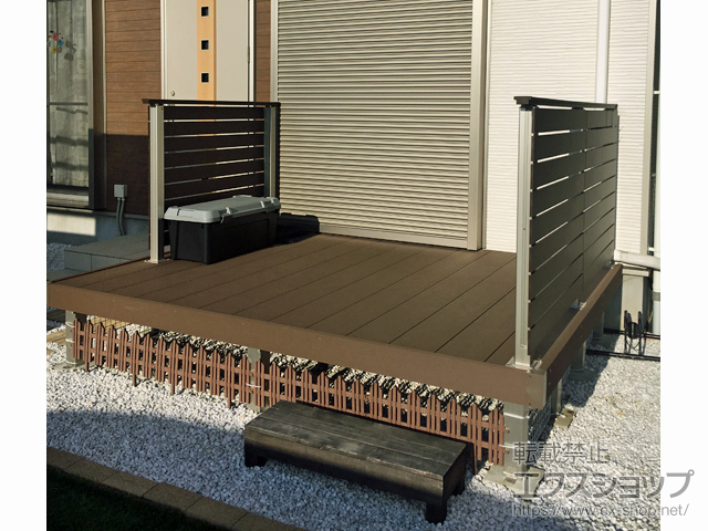三重県鈴鹿市ののウッドデッキ リウッドデッキ 200 施工例