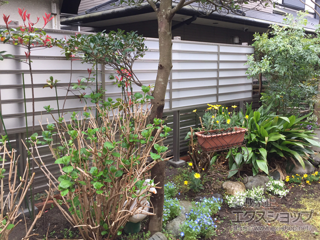 東京都町田市のLIXIL リクシル(新日軽)のフェンス・柵 セレビューフェンス R3型 自在柱式 施工例