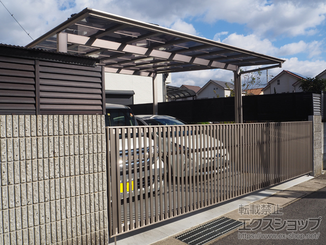 大阪府泉佐野市ののカーポート フーゴF (フラットスタイル) ワイド 積雪〜20cm対応 施工例