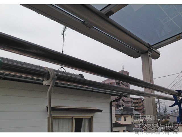 福岡県太宰府市ののバルコニー・ベランダ屋根 プレシオステラス F型 屋根タイプ 単体 積雪〜20cm対応 施工例