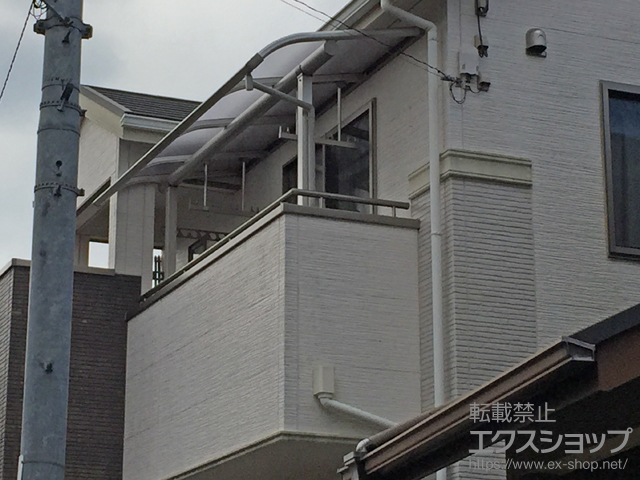 兵庫県加古川市ののバルコニー・ベランダ屋根 プレシオステラス R型 屋根タイプ 単体 積雪〜20cm対応 施工例