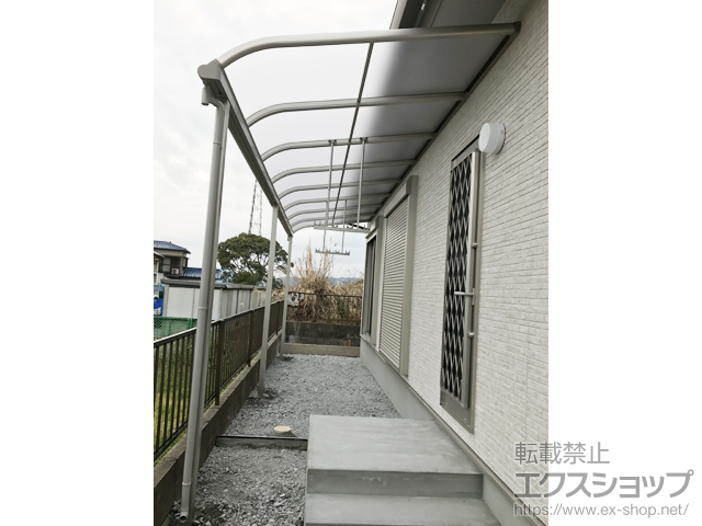 福岡県北九州市ののテラス屋根 プレシオステラス R型 テラスタイプ 連棟　積雪〜20cm対応 施工例
