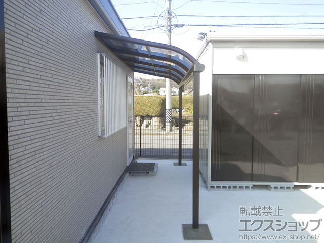 三重県津市ののテラス屋根 プレシオステラス R型 テラスタイプ 単体 積雪〜20cm対応 施工例