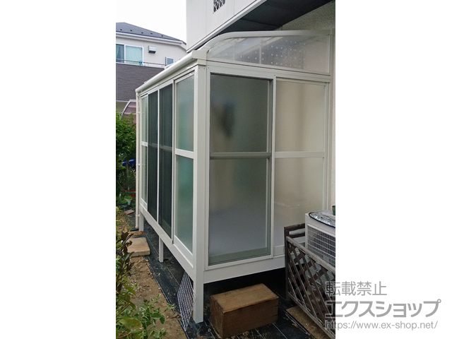 東京都葛飾区ののテラス囲い・サンルーム サニージュ R型 床納まり ランマ無 積雪〜20cm対応 施工例