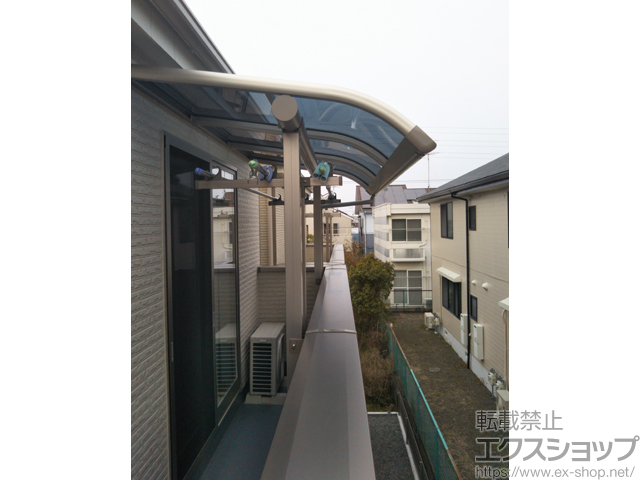 静岡県静岡市ののバルコニー・ベランダ屋根 プレシオステラス R型 屋根タイプ 単体 積雪〜20cm対応 施工例