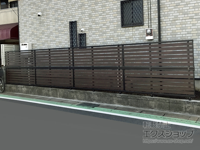 千葉県松戸市ののフェンス・柵 モクアルフェンス 横板タイプ　※柱別途 施工例
