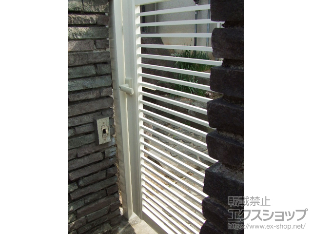 大阪府堺市のの門扉 エクスライン門扉12型 片開き 門柱使用 施工例