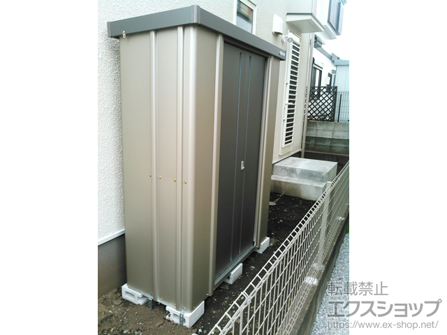 神奈川県横浜市のの物置・屋外倉庫 エスケーセブン SK7-25 一般型 1400 ×600×1880 SK7-25 施工例