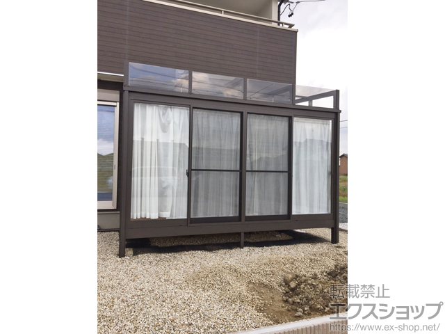 愛知県津島市のLIXIL リクシル（トステム）のテラス囲い・サンルーム ルームトラス フロア納まり 角タイプ 積雪〜20cm対応 施工例