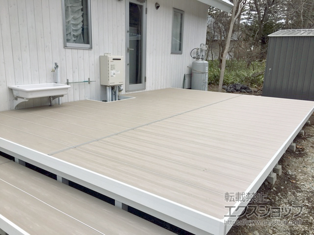 長野県北佐久郡軽井沢町ののウッドデッキ ガーデンフロア ラステラ 標準納まり 施工例