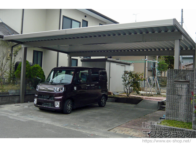 宮城県大崎市のLIXIL リクシル（トステム）のカーポート テリオスポートIII 1500 3台用 角柱4本柱 積雪〜50cm対応 施工例