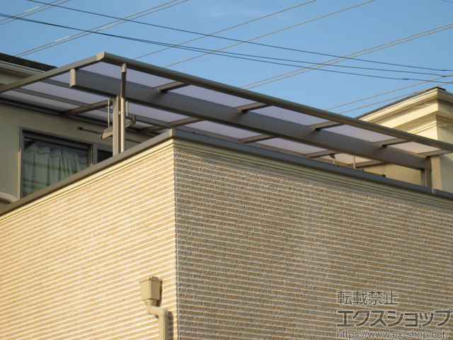 大阪府枚方市ののバルコニー・ベランダ屋根 スピーネ F型 屋根タイプ 単体 積雪〜20cm対応 施工例