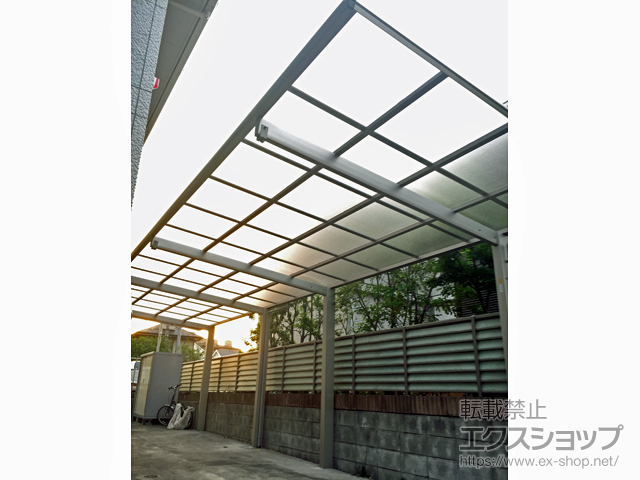 神奈川県横浜市ののカーポート エフルージュグラン 縦連棟　積雪〜20cm対応 施工例