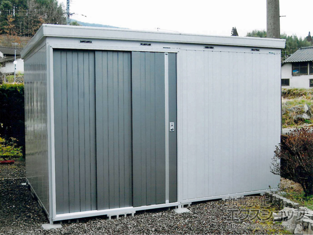 鹿児島県薩摩郡さつま町のの物置・屋外倉庫 ネクスタ大型 一般型 3580×2630×2375 NXN-94H-PG 施工例
