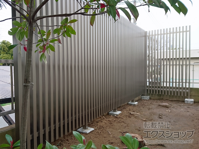 千葉県松戸市ののフェンス・柵 エルファード 両面 1型 間仕切り支柱タイプ 施工例