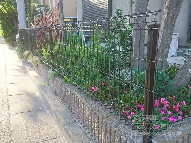 東京都三鷹市ののフェンス・柵 イーネットフェンス 2F型 自由柱施工 施工例