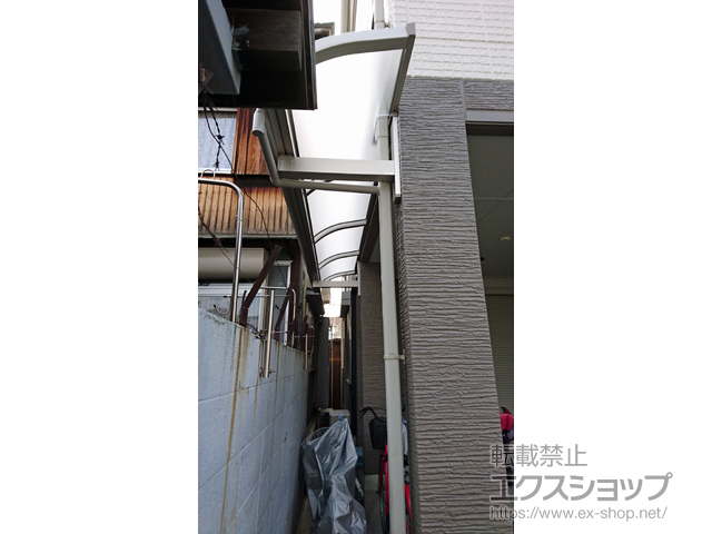 大阪府大阪市ののバルコニー・ベランダ屋根 ヴェクターテラス R型 ルーフタイプ 張り出しなし 単体 積雪〜20cm対応 施工例