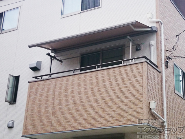 東京都足立区のLIXIL リクシル（トステム）のオーニング・日よけ 彩風 あやかぜ C型 電動式 施工例