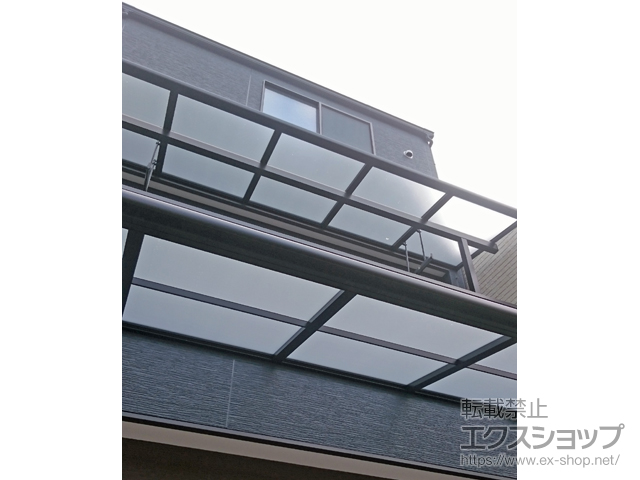大阪府大阪市ののバルコニー・ベランダ屋根 スピーネ F型 屋根タイプ 単体 積雪〜20cm対応 施工例