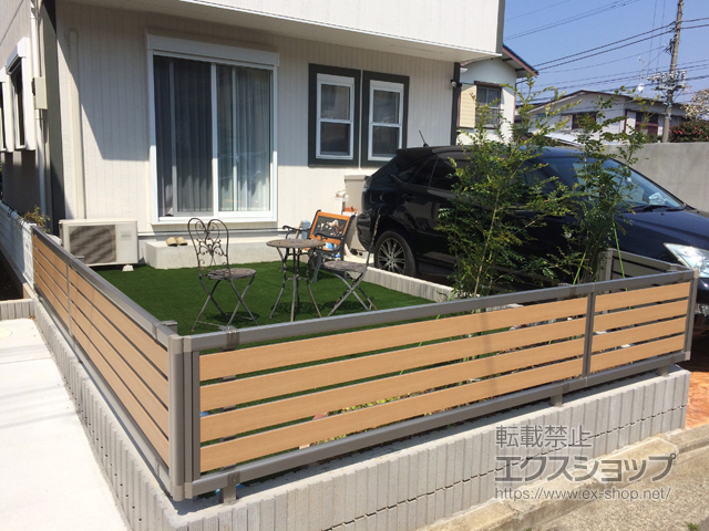 神奈川県横浜市ののフェンス・柵 ルシアスフェンスF04型 横板 木目カラー 自由柱施工 施工例