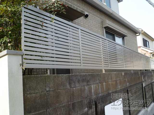 京都府宇治市ののフェンス・柵 ライシスフェンス 3型 太横桟 フリーポールタイプ 施工例