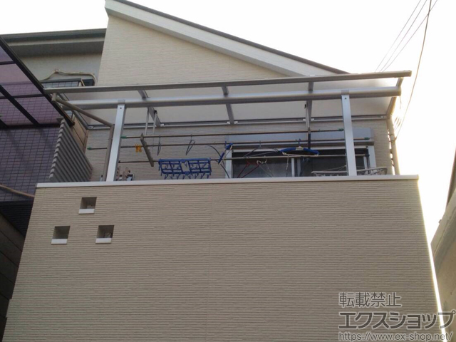 大阪府東大阪市ののバルコニー・ベランダ屋根 ヴェクターテラス R型 屋根タイプ 単体 積雪〜20cm対応 施工例