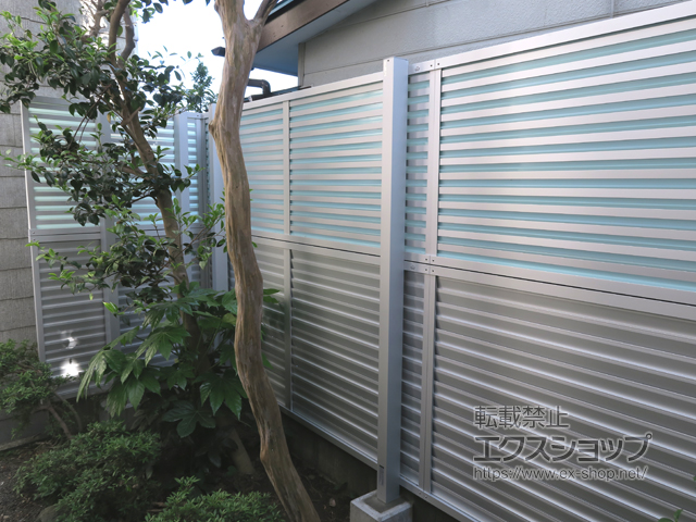 神奈川県川崎市のの プレスタフェンス8S型+プレスタフェンス8型 アルミ多段柱使用（パネル2段） 施工例