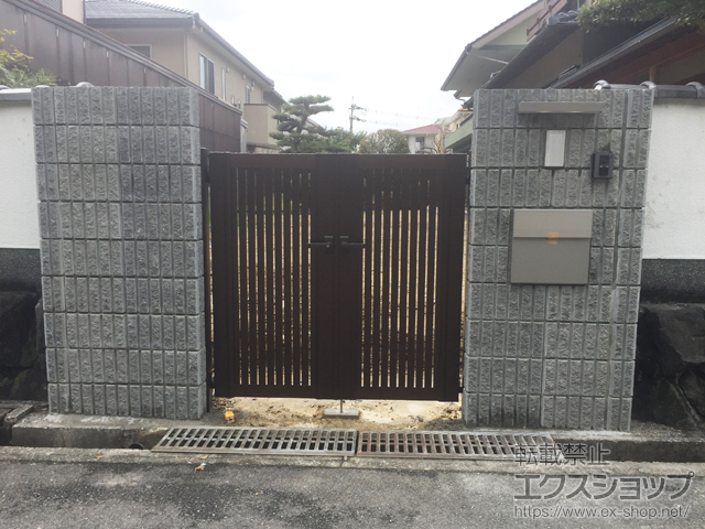 大阪府堺市のの門扉 エクスライン門扉6型 両開き 門柱使用 施工例