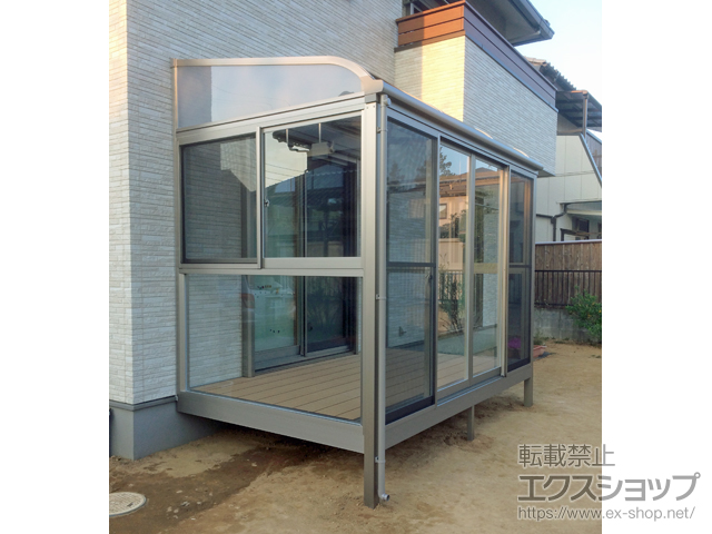 茨城県小美玉市ののテラス囲い・サンルーム サニージュ R型 床納まり ランマ無 積雪〜20cm対応 施工例