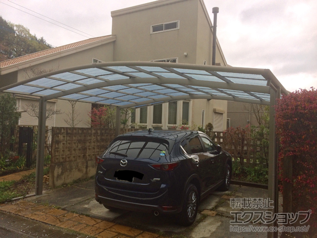 福岡県筑紫野市ののカーポート ネスカR (ラウンドスタイル) ワイド 積雪〜20cm対応 施工例