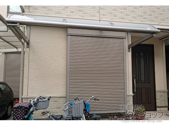 大阪府大阪市ののテラス屋根 スピーネ R型 ルーフタイプ 単体 積雪〜20cm対応 施工例