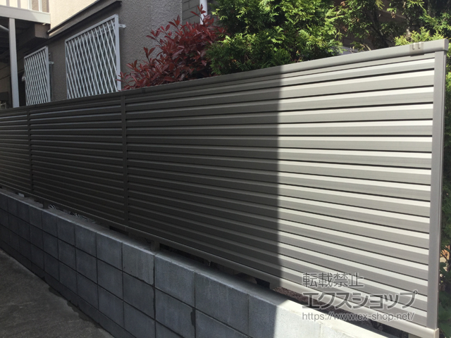東京都杉並区ののフェンス・柵 ミエーネフェンス 目隠しルーバータイプ 自由柱 施工例
