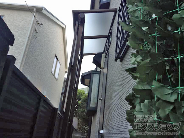 埼玉県さいたま市ののテラス屋根 プレシオステラス F型 テラスタイプ 単体 積雪〜20cm対応 施工例