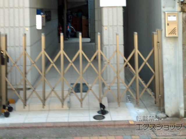 東京都大田区ののカーゲート トリップゲート RB型 ノンレール 片開き 24S 施工例