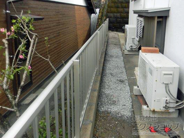 宮崎県宮崎市ののフェンス・柵 ミエッタフェンス 防犯たて格子タイプ 自由柱施工 施工例