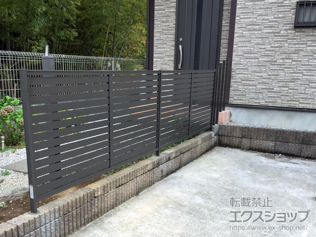 埼玉県川口市ののフェンス・柵 プレスタフェンス7Y型 間仕切り柱 施工例