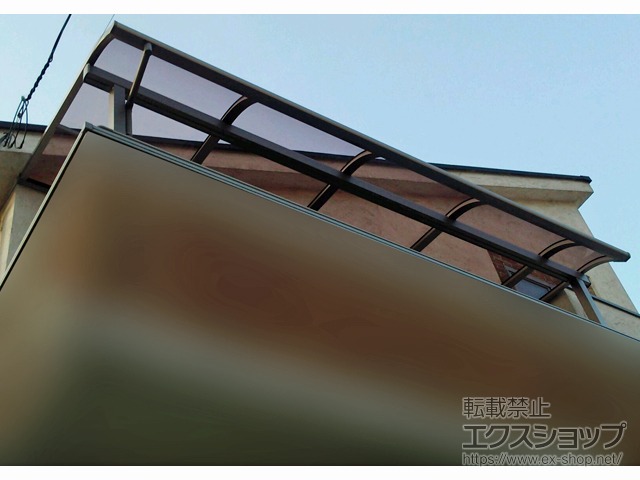大阪府池田市ののバルコニー・ベランダ屋根 スピーネ R型 屋根タイプ 単体 積雪〜20cm対応 施工例