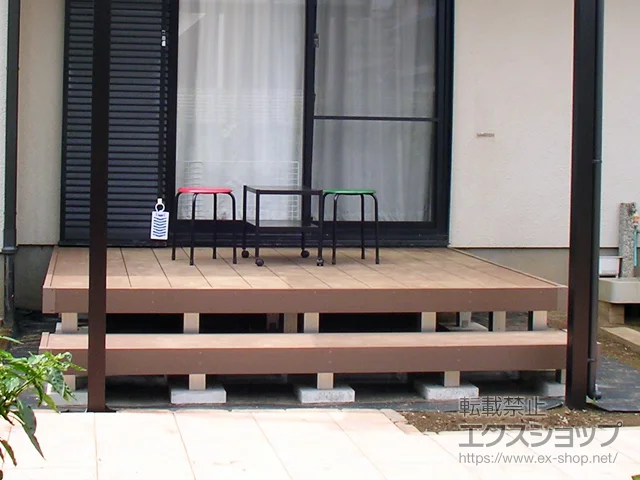 ��ʌ�����s��YKKAP�̃E�b�h�f�b�L ���E�b�h�f�b�L 200 �{�H��