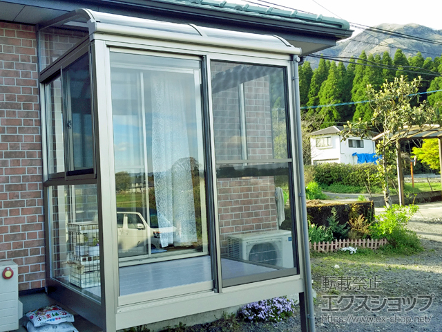 熊本県阿蘇市ののテラス囲い・サンルーム サニージュ R型 床納まり ランマ無 積雪〜20cm対応 施工例