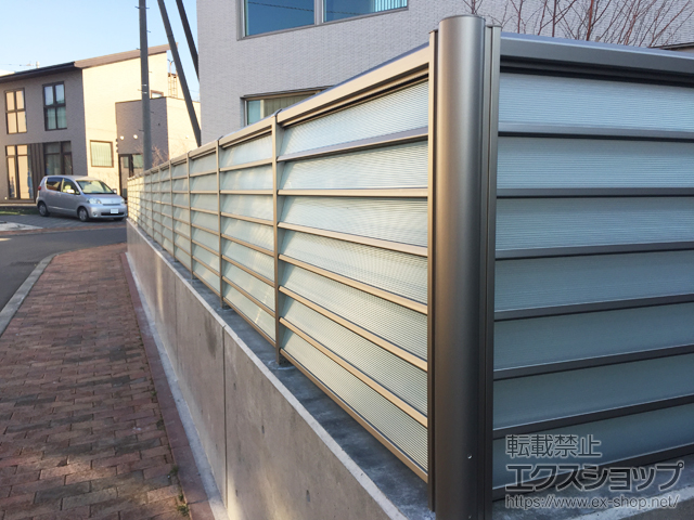 北海道札幌市ののフェンス・柵 サニーブリーズフェンスS型 間仕切りタイプ 施工例