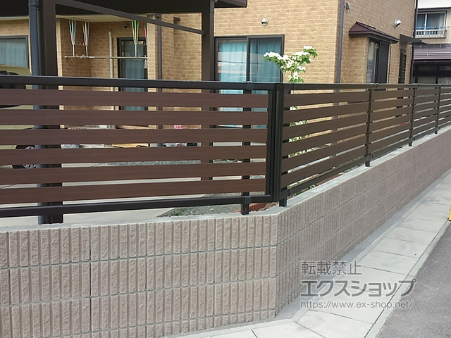 山形県山形市ののフェンス・柵 モクアルフェンス 横板タイプ 自由柱 施工例