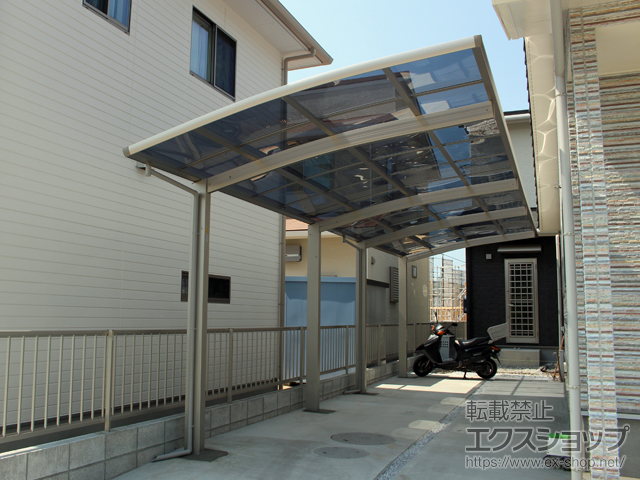 大分県速見郡日出町ののカーポート レイナポートグラン 縦連棟　積雪〜20cm対応 施工例